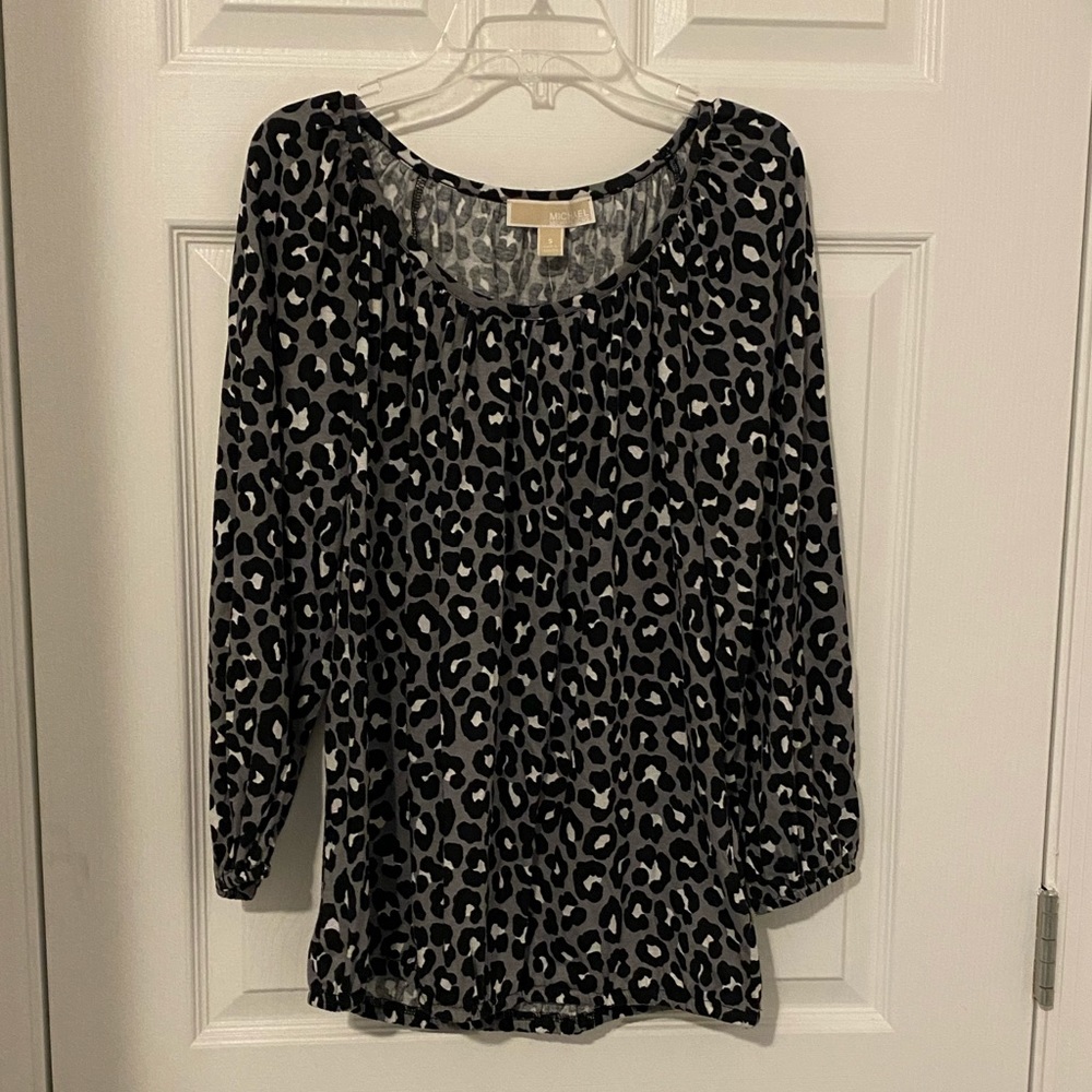 LIMITED TIME DEAL NWT MK Long Sleeve Top